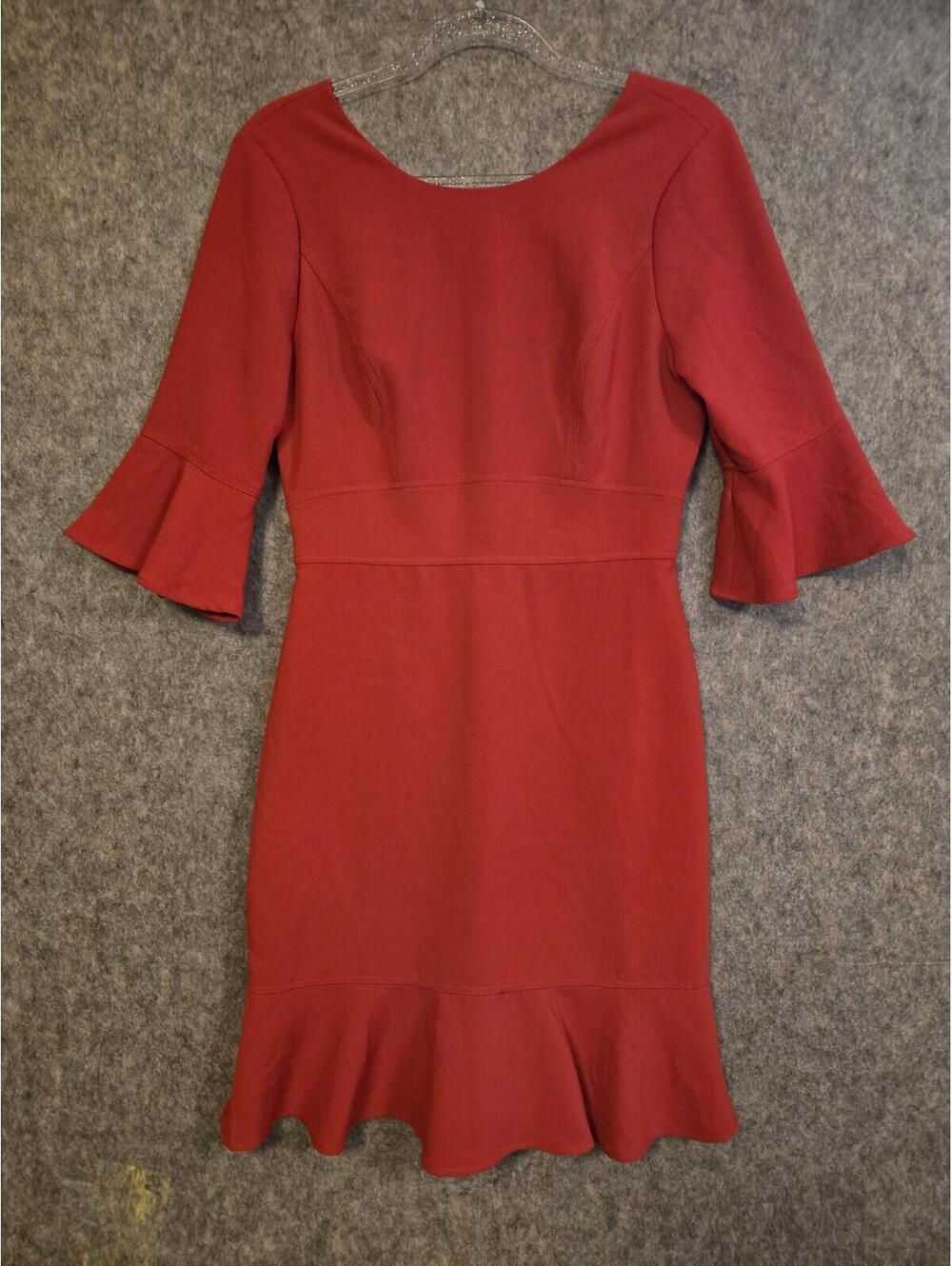 White house Black Market Bold Power Red Flared Sheath Dress Sz. 6 Modern Retro
